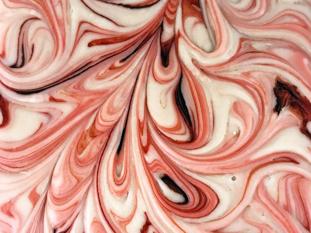 market-fudge-cherry-cheesecake-swirl
